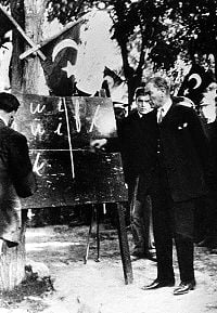 Atatürk ve Eserleri