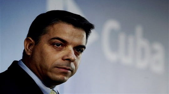 İrlanda Dışişleri Bakanı`ndan Küba`ya anlamlı ziyaret 1 felipe perez roque