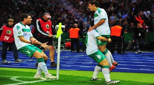 mesut ozil almanya hiddink