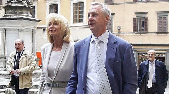 Johan Cruyff : "Jose Mourinho hoşuma gitmiyor" 1 Futbolun yaşayan efsanesi ve Barcelona’nın onursal başkanı sayılan Johan Cruyff, Jose Mourinho için ilginç açıklamalarda bulundu