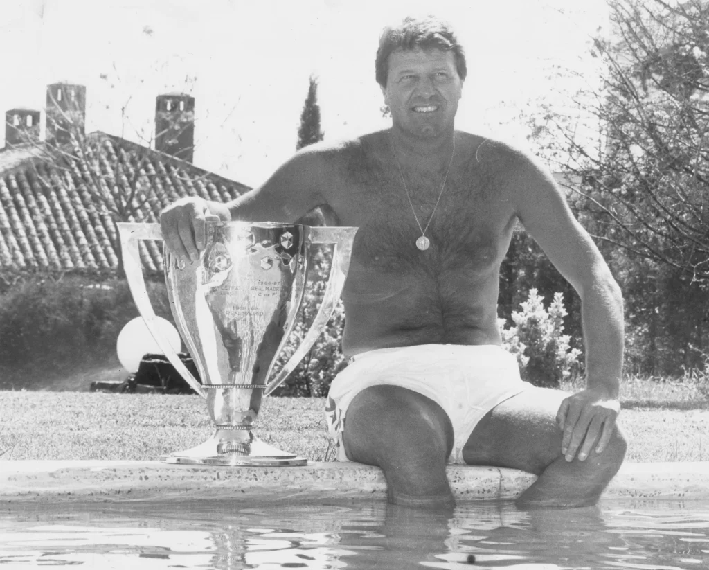 John Benjamin Toshack Liverpool Efsanesi