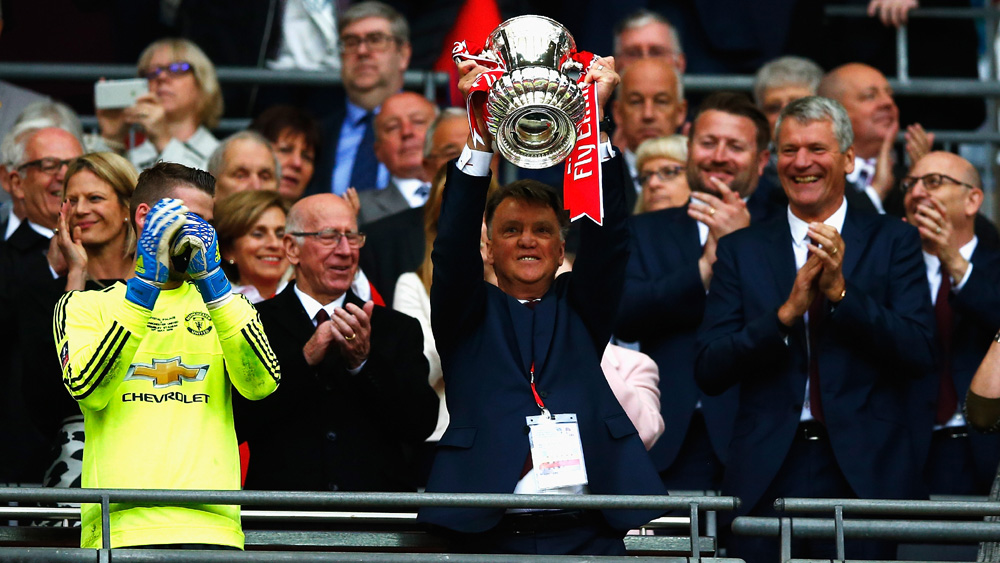 louis van gaal emirates fa cup