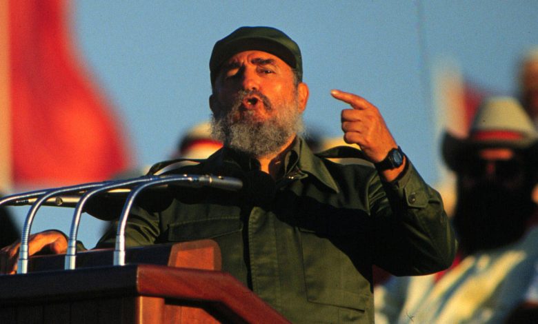 Fidel Castro: “Biz dünyaya doktor göndeririz; bomba değil”