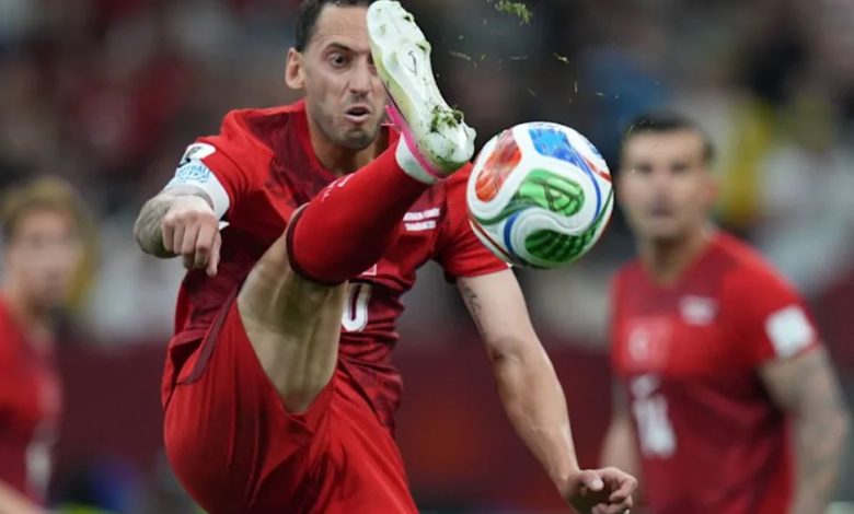 Türkiye’de sosyal medyadaki trollerin Hakan Çalhanoğlu aleyhinde anlattığı kampanyaya kapılmayan Avrupa’nın en prestijli spor yayınları Hakan için ne dedi.