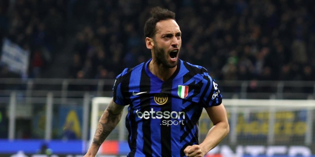 Hakan Çalhanoğlu ile ilgili tüm haberler hT2 web sitemizde. Hakan Çalhanoğlu haberleri, gelişmeleri ve Hakan Çalhanoğlu fotoğrafları yer alıyor.